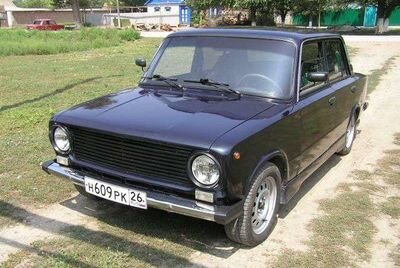 Евгению Васильеву привезли в трибунал на Lada Kalina